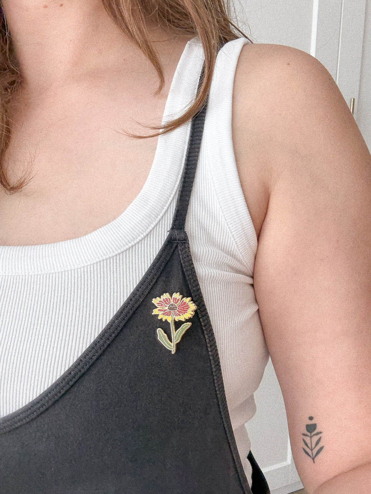 Indian Blanket Enamel Pin (Gold)
