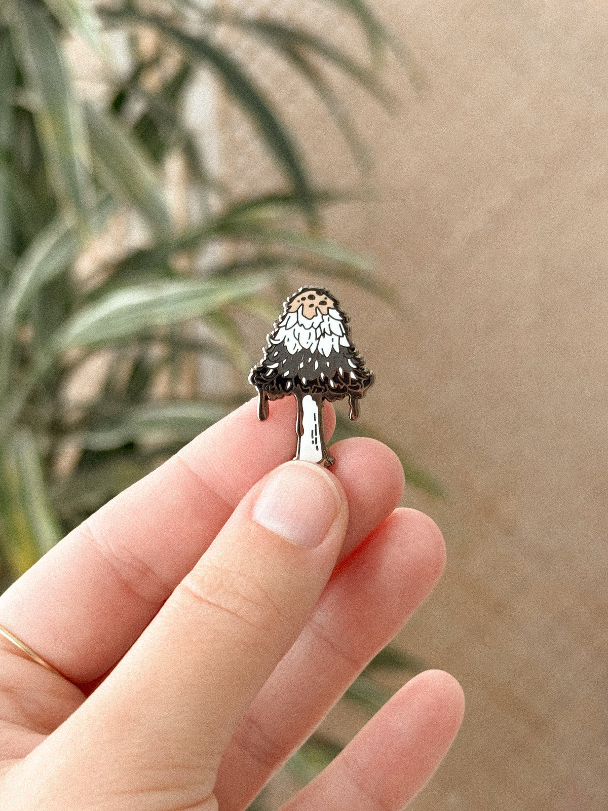 Inky Cap Mushroom Enamel Pin (Black Nickel)